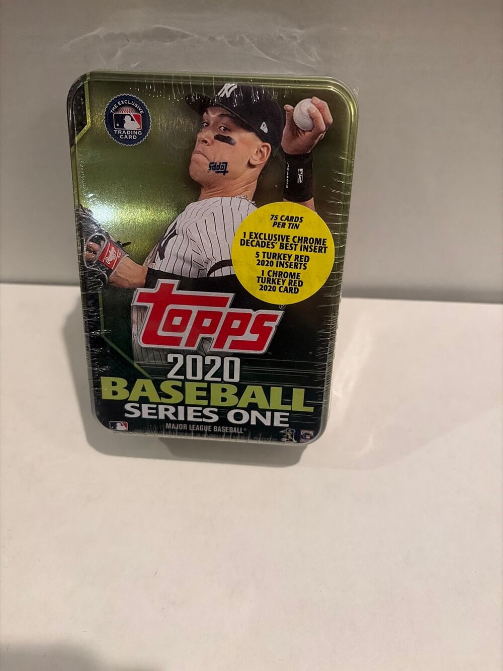 2020 Topps Baseball Series One Collector Tin